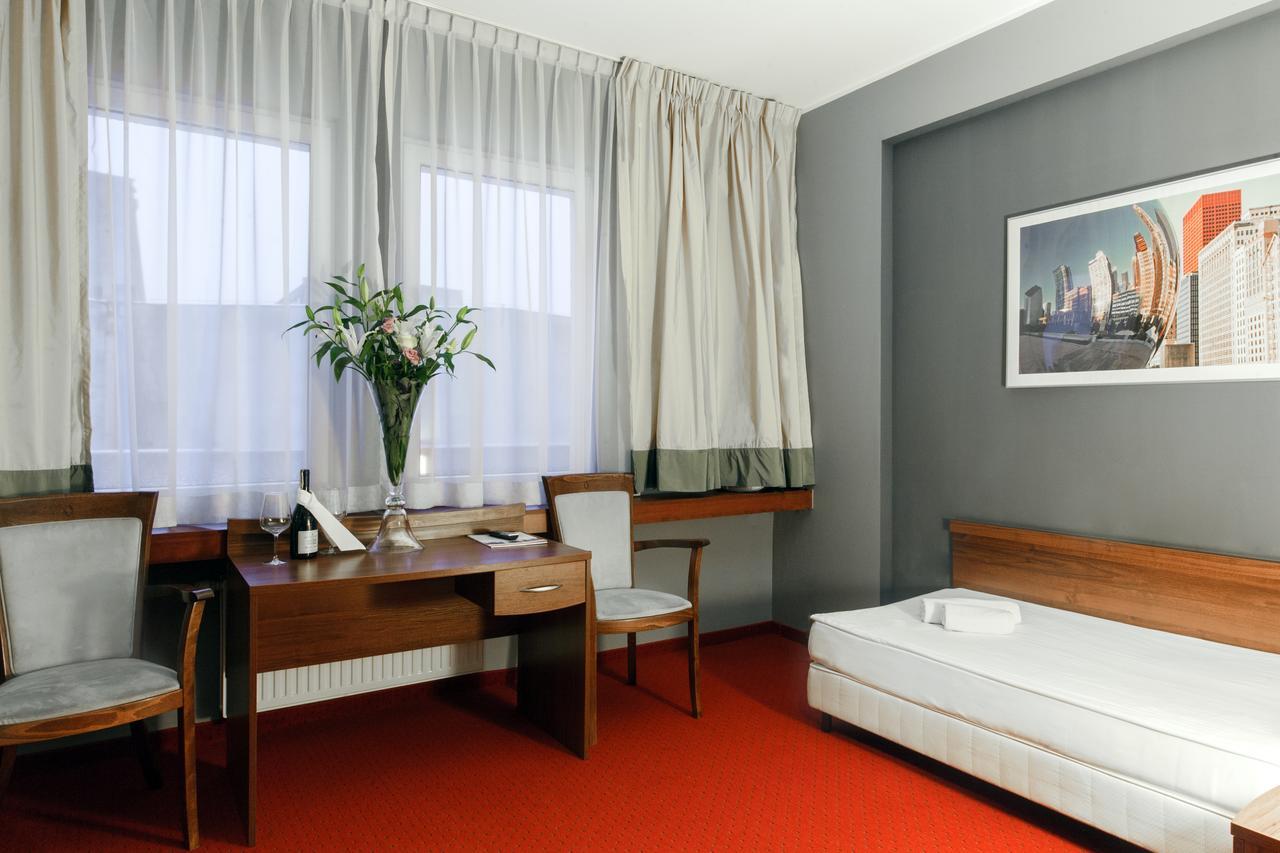 M Hotel Łódź Eksteriør billede